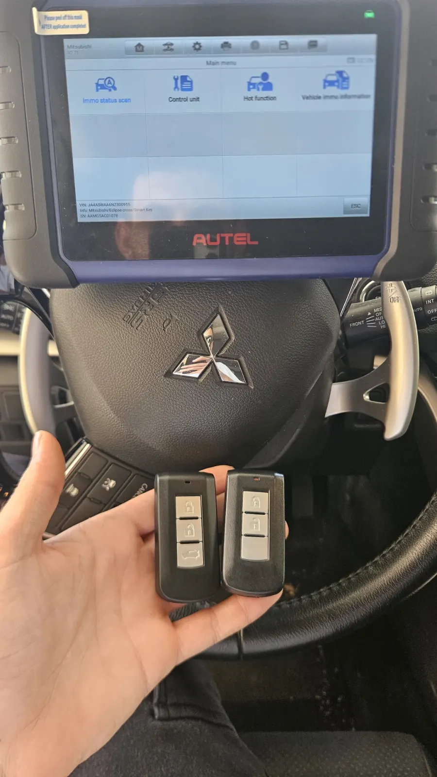 קידוד שלט חכם Smart Key לרכב Mitsubishi Eclipse Cross עם מכשיר Autel